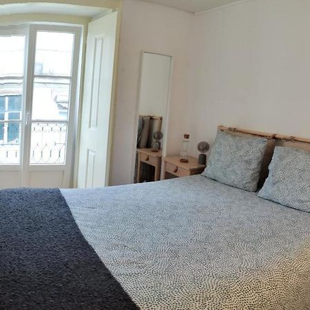 Central Bedroom In Shared House In Chiado - Historic Center Of Lisboa Extérieur photo