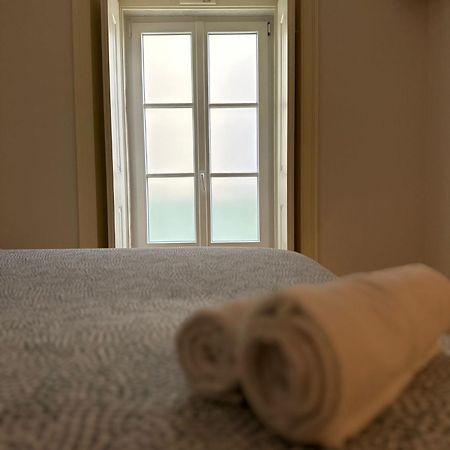 Central Bedroom In Shared House In Chiado - Historic Center Of Lisboa Extérieur photo