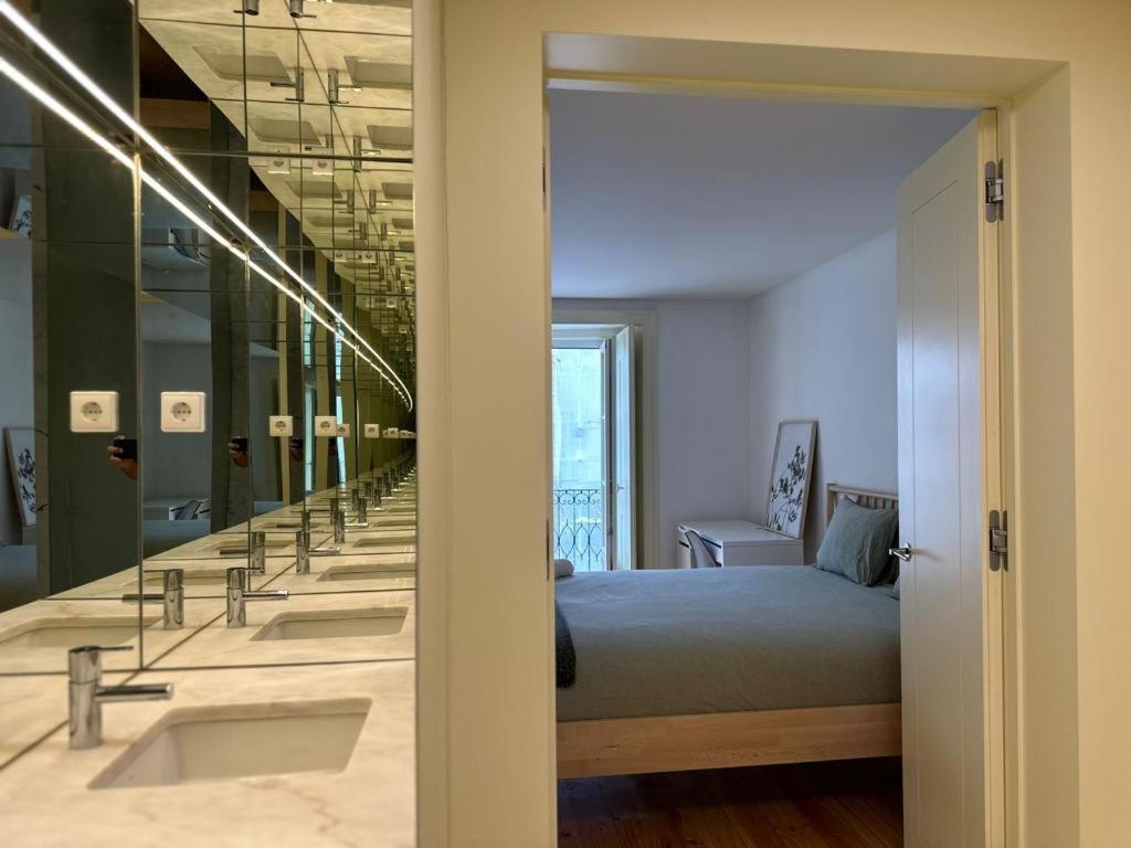 Central Bedroom In Shared House In Chiado - Historic Center Of Lisboa Extérieur photo